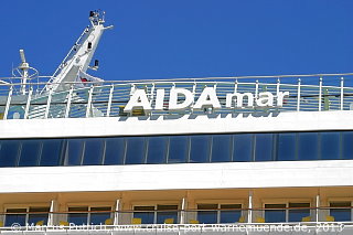 Das Kreuzfahrtschiff AIDAmar am 06. Juli 2013 im Kreuzfahrthafen Warnemünde in der Hansestadt Rostock.