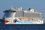Kreuzfahrtschiff AIDAnova am 11. Juni 2022 in Kiel (Deutschland)