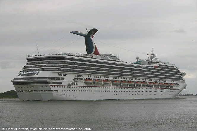 Das Kreuzfahrtschiff CARNIVAL CONQUEST am 14. Oktober 2007 in Galveston, TX (USA).