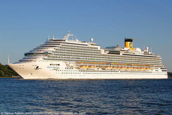 Das Kreuzfahrtschiff COSTA DIADEMA von der Kreuzfahrtreederei Costa Crociere am 16. Mai 2025 in Kiel (Deutschland).
