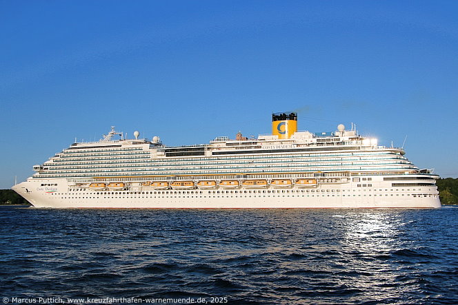 Das Kreuzfahrtschiff COSTA DIADEMA von der Kreuzfahrtreederei Costa Crociere am 16. Mai 2025 in Kiel (Deutschland).