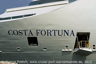 Das Kreuzfahrtschiff COSTA FORTUNA am 26. Mai 2012 im Kreuzfahrthafen Warnemünde in der Hansestadt Rostock (Erstanlauf).