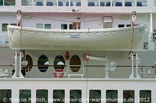 Das Kreuzfahrtschiff OCEAN COUNTESS am 23. September 2012 in Liverpool (England).