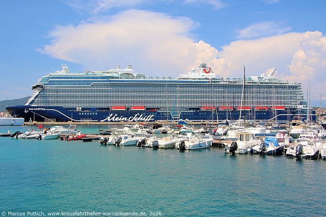Das Kreuzfahrtschiff MEIN SCHIFF FLOW am 29. Juni 2026 in Ajaccio auf der Insel Korsika (Frankreich).