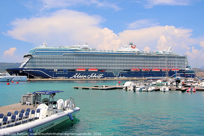 Das Kreuzfahrtschiff MEIN SCHIFF FLOW am 29. Juni 2026 in Ajaccio auf der Insel Korsika (Frankreich).