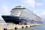 Das Kreuzfahrtschiff MEIN SCHIFF RELAX am 11. M&auml;rz 2025 in Ajaccio auf der Insel Korsika (Frankreich)