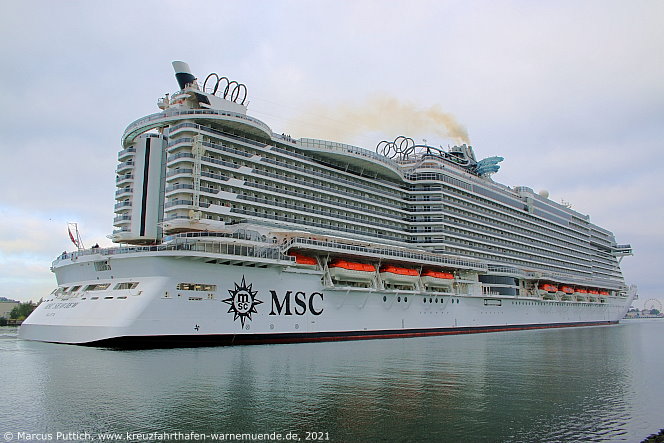 Das Kreuzfahrtschiff MSC SEAVIEW am 08. Oktober 2021 im Kreuzfahrthafen Warnem&uuml;nde in der Hansestadt Rostock.