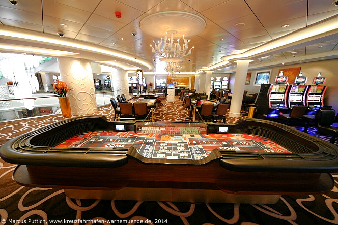Kreuzfahrtschiff NORWEGIAN GETAWAY: Bereich im Getaway Casino auf Deck 07.
