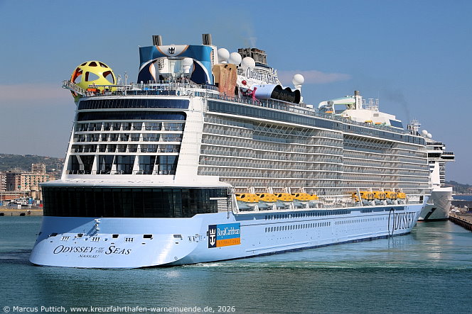 Das Kreuzfahrtschiff ODYSSEY OF THE SEAS von der Kreuzfahrtreederei Royal Caribbean International am 26. Juni 2026 in Civitavecchia (Italien).