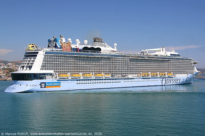 Das Kreuzfahrtschiff ODYSSEY OF THE SEAS von der Kreuzfahrtreederei Royal Caribbean International am 26. Juni 2026 in Civitavecchia (Italien).