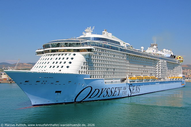 Das Kreuzfahrtschiff ODYSSEY OF THE SEAS von der Kreuzfahrtreederei Royal Caribbean International am 26. Juni 2026 in Civitavecchia (Italien).