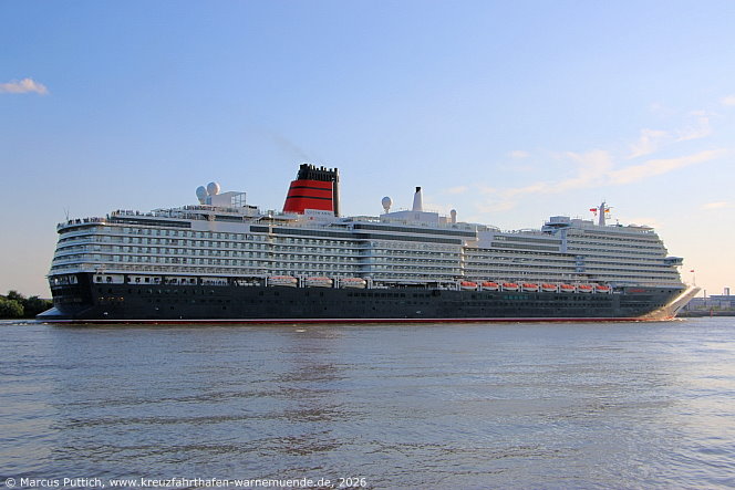 Das Kreuzfahrtschiff QUEEN ANNE von der Kreuzfahrtreederei Cunard Line am 14. Juli 2026 in Hamburg (Deutschland).
