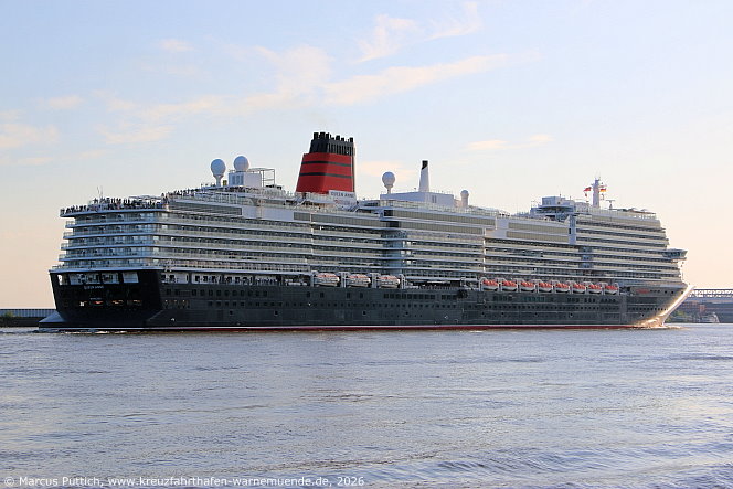 Das Kreuzfahrtschiff QUEEN ANNE von der Kreuzfahrtreederei Cunard Line am 14. Juli 2026 in Hamburg (Deutschland).