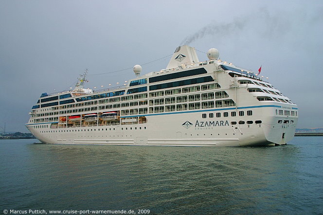 Kreuzfahrtschiff AZAMARA JOURNEY am 06. August 2009 im Kreuzfahrthafen Warnemünde in der Hansestadt Rostock.