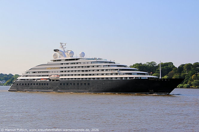 Das Kreuzfahrtschiff SCENIC ECLIPSE II von der Kreuzfahrtreederei Scenic Luxury Cruises & Tours am 03. August 2026 in Hamburg (Deutschland).