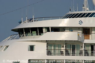 Das Kreuzfahrtschiff SILVER CLOUD am 31. Juli 2010 im Kreuzfahrthafen Warnemünde in der Hansestadt Rostock.