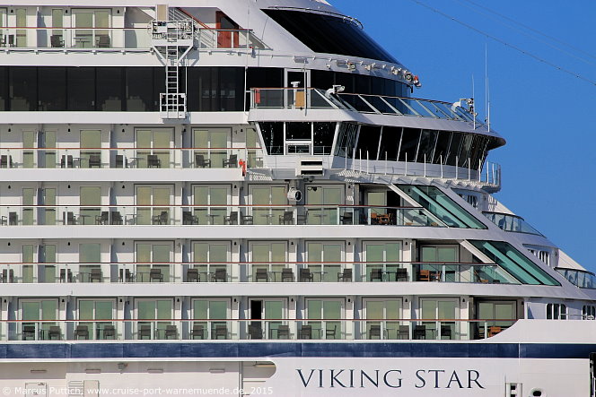 Das Kreuzfahrtschiff VIKING STAR von der Kreuzfahrtreederei Viking Ocean Cruises am 07. Juni 2015 im Kreuzfahrthafen Warnemünde in der Hansestadt Rostock.