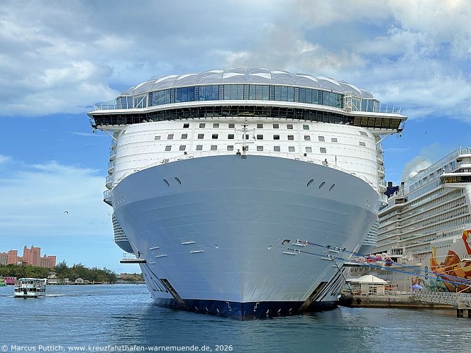 Das Kreuzfahrtschiff WONDER OF THE SEAS von der Kreuzfahrtreederei Royal Caribbean International am 19. April 2026 in Nassau (Bahamas).